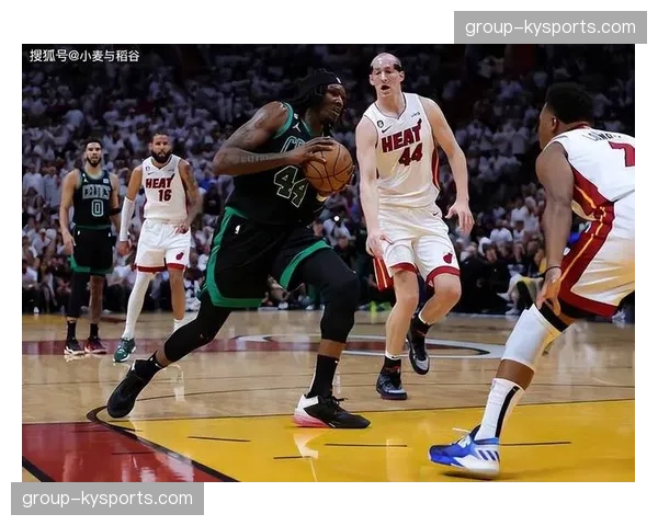 魔术内线高度未能转化胜势，大量中投打铁暴露进攻短板