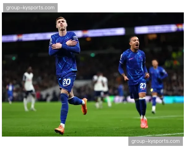 桑德兰防线全面崩盘 门将出球失误直接导致失球